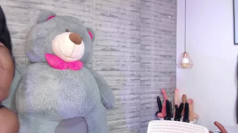 Tinna Goddess online show from May 2026 04:15:02 PM