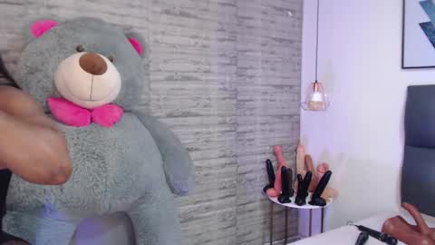 Tinna Goddess online show from May 2026 04:12:01 PM