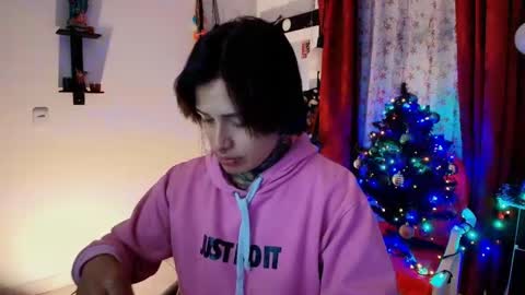 I AM BELLA  ----------- follow my  IG  TINNS 69 online show from December 2024 02:02:02 AM