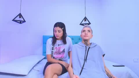 Snapshot of tinny_and_candy chatting on March 2025 01:23:02 PM TINNY AND CANDY online show from March 2025 01:23:02 PM