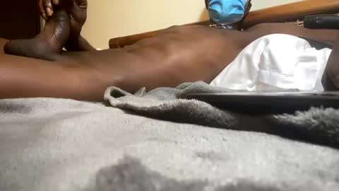 Snapshot of tino1roy chatting on March 2025 05:22:02 AM tino1roy online show from March 2025 05:22:02 AM