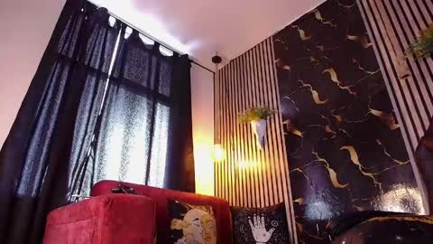 Snapshot of tiny_cherry chatting on May 2026 12:43:01 PM Tiny online show from May 2026 12:43:01 PM
