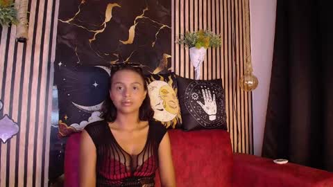 Snapshot of tiny_cherry chatting on May 2026 06:18:02 AM Tiny online show from May 2026 06:18:02 AM