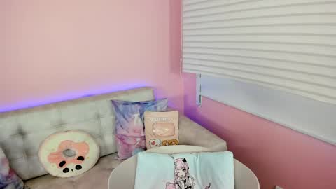 Snapshot of tiny_cora chatting on March 2026 04:43:01 PM tiny_cora online show from March 2026 04:43:01 PM