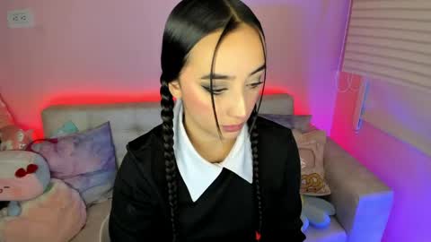 tiny_cora online show from April 2026 04:15:01 PM