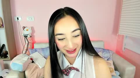 tiny_cora online show from May 2026 04:56:01 PM