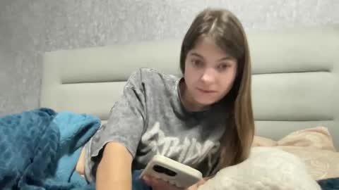 Snapshot of tiny_felicity chatting on November 2025 04:29:02 AM Gloria online show from November 2025 04:29:02 AM