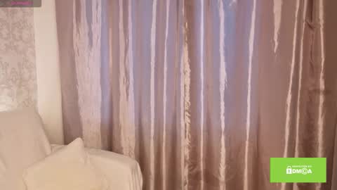 Snapshot of tiny_lilyy chatting on November 2025 06:35:02 AM Lily online show from November 2025 06:35:02 AM