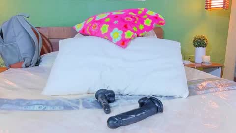 tiny_whore18 online show from April 2026 05:49:02 AM