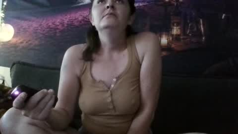 tinyassbossymilf online show from June 2026 05:07:01 PM