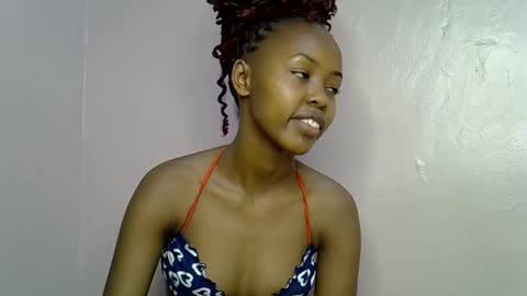 Snapshot of tinybarbie_ chatting on September 2025 08:00:02 PM Barbie online show from September 2025 08:00:02 PM