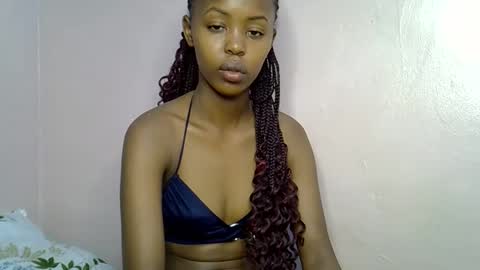 Snapshot of tinybarbie_ chatting on October 2025 09:45:01 PM Barbie online show from October 2025 09:45:01 PM