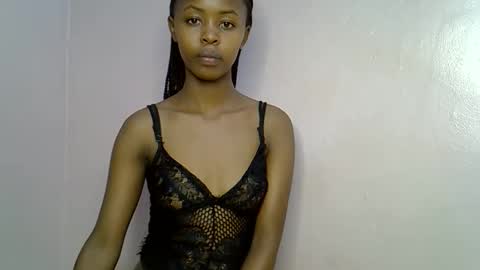 Snapshot of tinybarbie_ chatting on October 2025 05:33:01 PM Barbie online show from October 2025 05:33:01 PM