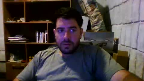 tinybenji9393 online show from February 2026 03:10:02 AM