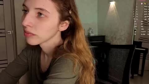 Snapshot of tinybun chatting on March 2026 07:33:01 PM Amy online show from March 2026 07:33:01 PM