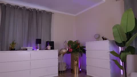 Anissa online show from June 2026 03:27:01 PM