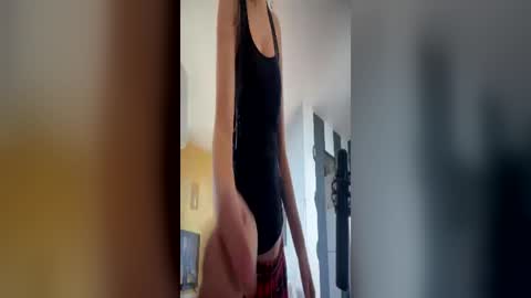 stage Kylie Sinner  brand CLITBAIT online show from June 2026 05:12:02 PM