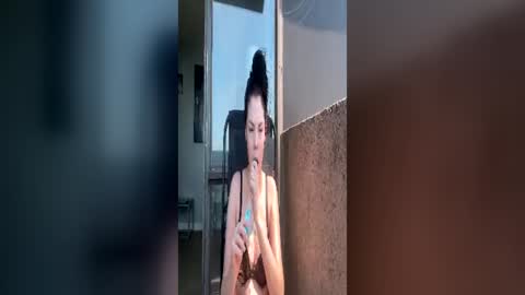 stage Kylie Sinner  brand CLITBAIT online show from July 2026 03:51:02 PM