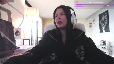 stage Kylie Sinner  brand CLITBAIT online show from July 2026 09:10:01 PM