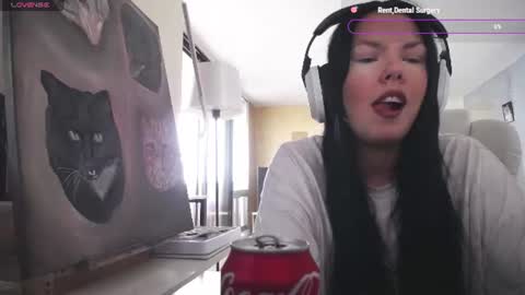 stage Kylie Sinner  brand CLITBAIT online show from July 2026 10:14:01 AM