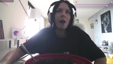 stage Kylie Sinner  brand CLITBAIT online show from August 2026 09:24:02 PM