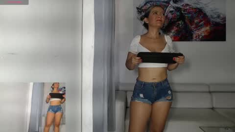 Miss Natty  online show from April 2026 08:57:02 PM