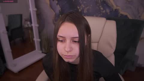 tinynataliee online show from May 2026 05:35:02 AM