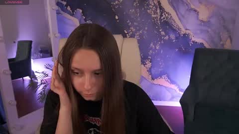 tinynataliee online show from June 2026 12:38:02 PM