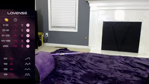 Snapshot of tinyvixxen chatting on December 2024 02:19:02 AM V - Read the bio please thanks. online show from December 2024 02:19:02 AM