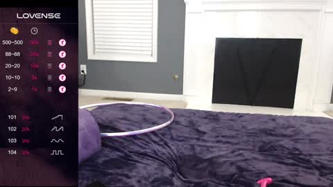 Snapshot of tinyvixxen chatting on January 2025 12:55:01 AM V - Read the bio please thanks. online show from January 2025 12:55:01 AM