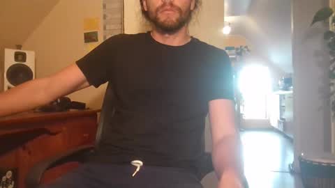 tip2strip online show from February 2026 08:18:01 AM