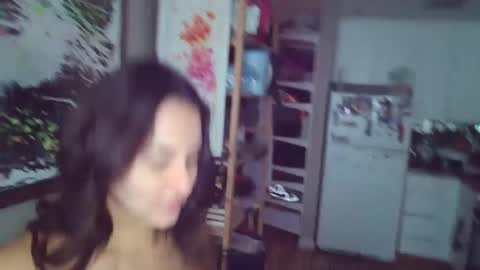 Snapshot of tipsytoesdaisy chatting on December 2024 06:20:01 PM Tipsy Daisy online show from December 2024 06:20:01 PM