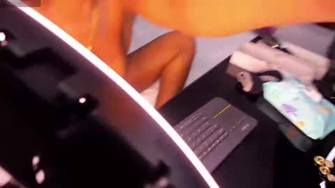 Snapshot of tisha_cole chatting on February 2025 04:54:01 PM Tisha online show from February 2025 04:54:01 PM