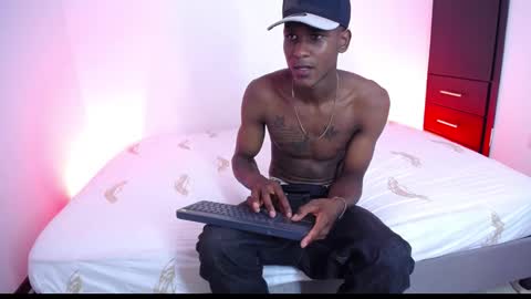 Snapshot of titan_sex333 chatting on October 2025 12:19:02 AM titan_sex333 online show from October 2025 12:19:02 AM