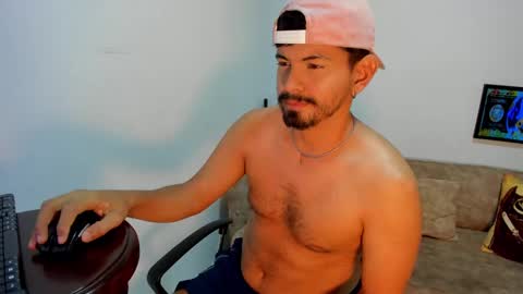 Snapshot of tj_detwailer chatting on December 2024 06:02:02 AM tj_detwailer online show from December 2024 06:02:02 AM