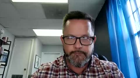 Snapshot of tjhawk86 chatting on December 2025 08:36:02 PM tjhawk86 online show from December 2025 08:36:02 PM