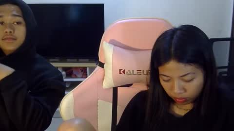 toby_hammer online show from October 2025 04:42:02 PM