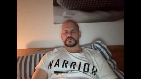 zurichcouple online show from February 2025 12:46:01 AM