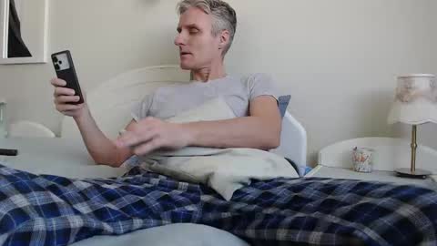 Daniel Bisexual uncut 20cm online show from February 2025 07:48:01 AM