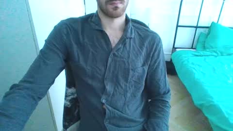 Snapshot of toja112 chatting on January 2025 10:07:02 AM Martin online show from January 2025 10:07:02 AM