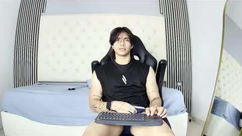 Snapshot of toji_lee chatting on November 2025 07:49:02 PM toji lee online show from November 2025 07:49:02 PM