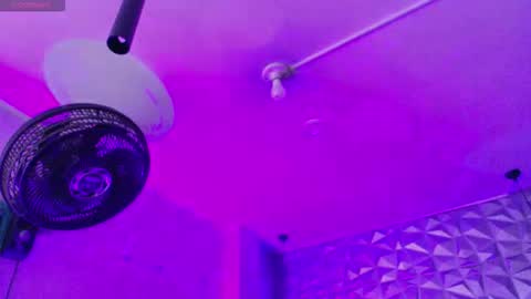 toky         online show from October 2025 07:11:02 PM