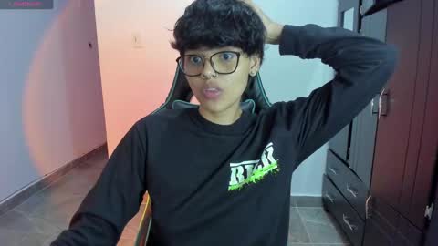 Snapshot of tokyo_uwu chatting on January 2025 03:01:01 AM sofi 3 online show from January 2025 03:01:01 AM