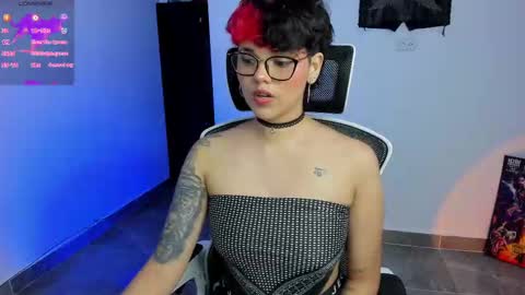 Snapshot of tokyo_uwu chatting on September 2025 10:53:01 PM sofi 3 online show from September 2025 10:53:01 PM