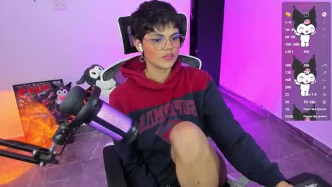 Snapshot of tokyo_uwu chatting on November 2025 10:25:01 AM sofi 3 online show from November 2025 10:25:01 AM