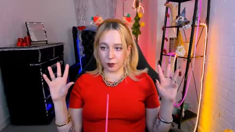 Snapshot of tollimoll chatting on December 2024 12:06:01 PM Tolli Moll online show from December 2024 12:06:01 PM