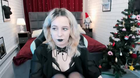 Snapshot of tollimoll chatting on January 2025 11:14:01 AM Tolli Moll online show from January 2025 11:14:01 AM