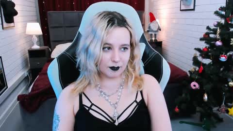 Snapshot of tollimoll chatting on January 2025 11:26:02 AM Tolli Moll online show from January 2025 11:26:02 AM