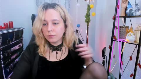 Snapshot of tollimoll chatting on January 2025 05:13:01 AM Tolli Moll online show from January 2025 05:13:01 AM