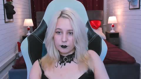 Snapshot of tollimoll chatting on February 2025 07:24:02 PM Tolli Moll online show from February 2025 07:24:02 PM